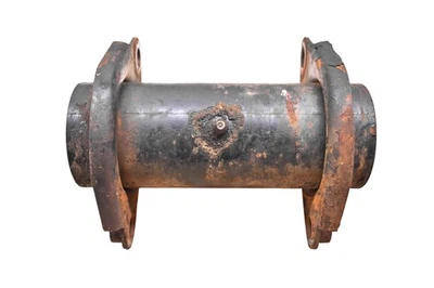 87 Polaris Cyclone 250X 2x4 Rear Bearing Carrier Axle Housing - Image 1 of 4