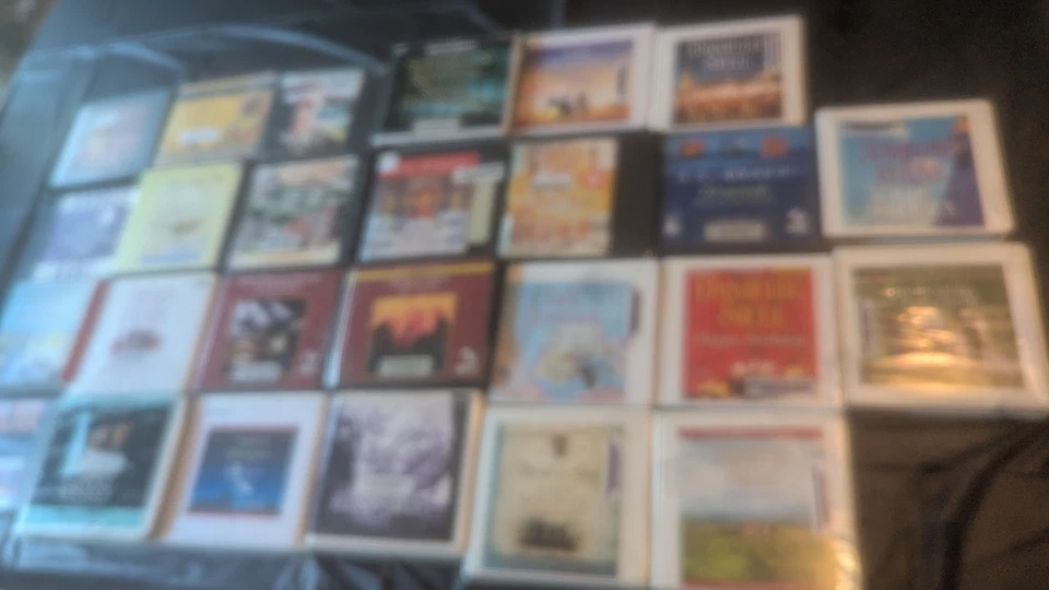 Lot of 26 Audiobooks on CD Jude Deveraux Danielle Steel Karen Kingsbury Amish Foto 1 de 4