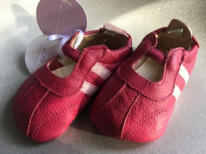 Tip Toey Joey Baby Shoes Size 3 - 6 Months - Picture 1 of 2