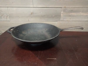 Sartén de hierro fundido Lodge Wok Stir Fry Chef Collection 12,5" - Imagen 1 de 8