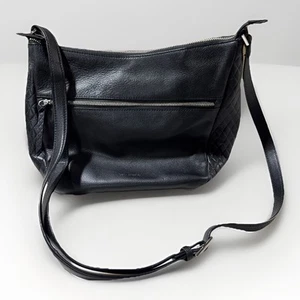 Vera Bradley Leather Handbag / Black - Picture 1 of 10