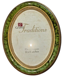 Photo Frame Grand Traditions 4"x 6" Gold Trim Color & Green Oval Wall Tabletop - Picture 1 of 10