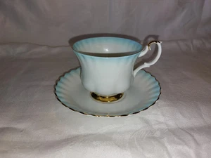 Royal Albert Rainbow Teacup Saucer Blue Scalloped Edge Bone China England Tea VG - Bild 1 von 7