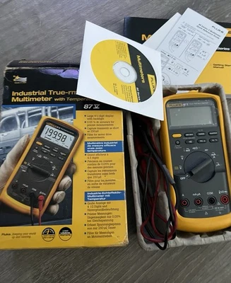 Fluke 87V Industrial True-arms Multimeter .New-Open box - Image 1 of 4