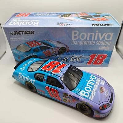 Action Racing escala 1:24 Bobby Labonte #18 Boniva 2005 Monte Carlo NASCAR Foto 1 de 4