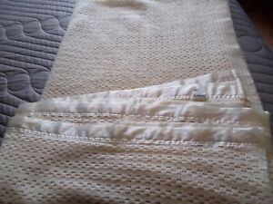 double cream cellular satin edged blanket excelliant condition