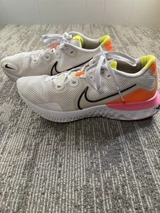 Nike Renew Zapatos para Correr para Hombres Talla 10 Blanco Negro Rosa Naranja Correr CK6357-100 - Imagen 1 de 9