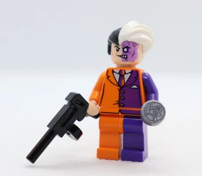 Two-Face Orange/Purple Coin 6864 Batman II Super Hero LEGO® Minifigure - Image 1 of 4