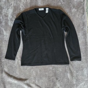 Lord & Taylor Women's 100% New Merino Wool Black Long Sleeve Sweater V-neck - Picture 1 of 7
