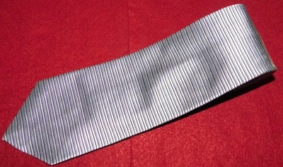 ROBERT TALBOTT MEJOR CORBATA A RAYAS GRIS/BLANCO - CORBATAS AL CUELLO - CORBATAS DE DISEÑADOR. Foto 1 de 3