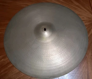 Zildjian Vintage 70's Ride Cymbal 2,560 Grams Nice Ping - Picture 1 of 11