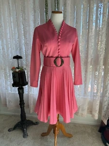 1960s Lilli Diamond of California Belt Dress Small Pleated Skirt Pin Up Button - Picture 1 of 22