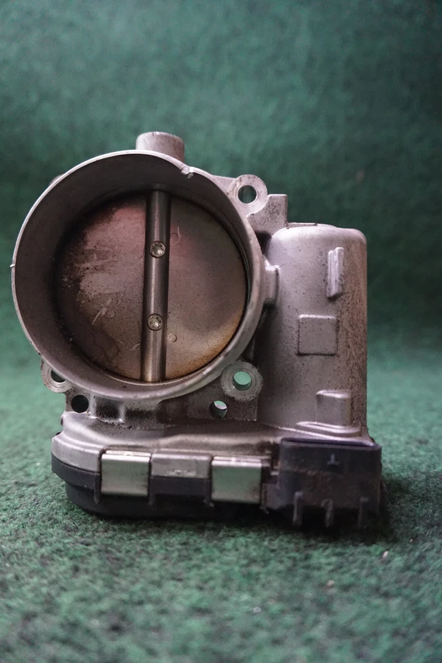 Jeep Grand Cherokee 2011 3,6 L carrocería del acelerador fabricante original 05184349ab 127.396 millas Foto 1 de 4