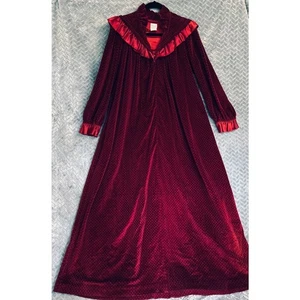 R Michael Allen Vintage Red Velvet Robe Ruffled Collar, Full Zip Red Renaissance - Bild 1 von 5