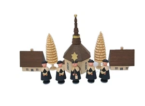 Kurrende con chiesa di Seiffen - DREGENO Erzgebirge - rarità - NUOVO & IMBALLO ORIGINALE  - Foto 1 di 1