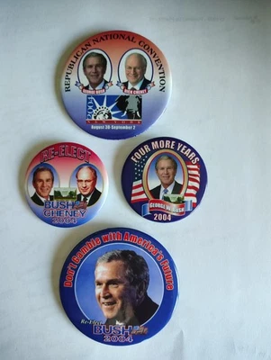 Cuatro BOTONES DE CAMPAÑA 2004 ELECCIONES PRESIDENCIALES GEORGE W. BUSH Y DICK CHENEY Foto 1 de 4