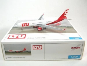 AIRBUS A330-200 LTU (REG. D-ALPB) 1:500 HERPA - Foto 1 di 1