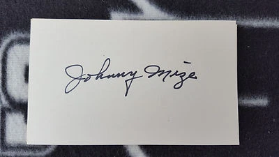 JOHNNY MIZE signed autographed index card HOF Hall Of Fame deceased - Image 1 of 2