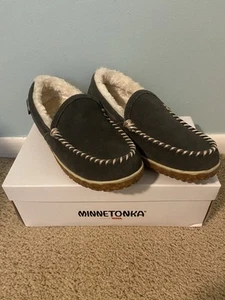 Minnetonka Tempe Damen 9 M grau Wildleder Leder Mokassin Loafer Slipper Neu im Karton - Bild 1 von 6