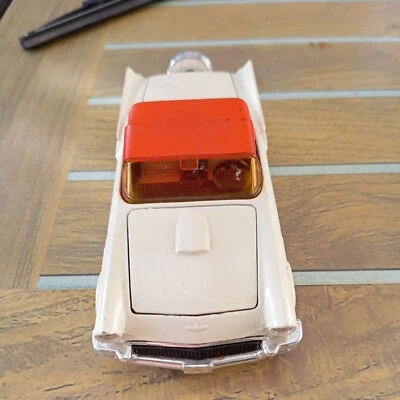 Ford Thunderbird, Corgi bespielt - Bild 1 von 4