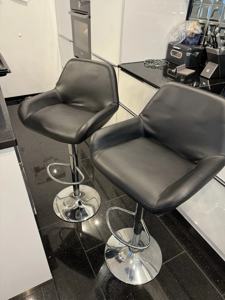 Barhocker 2er set höhenverstellbar - Kunstleder schwarz - massives Stahlgestell - Bild 1 von 4