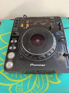 Pioneer CDJ-1000 MK3 - DJ Professional Grade Digital CD Deck - Leggi Descrizione - Foto 1 di 20