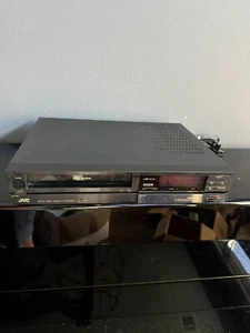 JVC Digital VCR/VHS Player HR-D700U 4Head - Tested Works No Remote Vintage - Picture 1 of 8