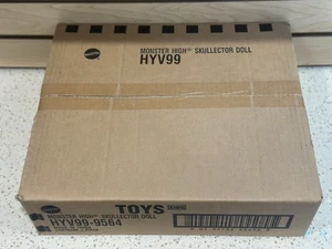 Bambola Monster High Elvira Mistress of the Dark da collezione in ecopelle nera - Foto 1 di 5