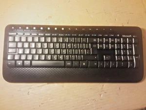 Microsoft 1477 Schwarz Kabellose Tastatur 2000 + OHNE Funkempfänger - Bild 1 von 4