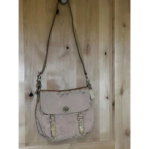Coach Signature Cassie Turnlock Convertible Messenger Style Crossbody Bag EUC - Picture 1 of 7