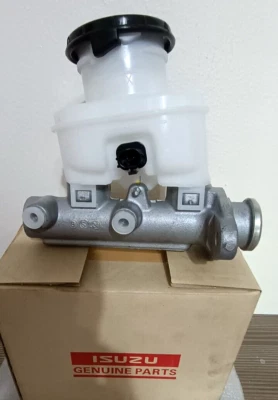 ISUZU BRAKE MASTER CYLINDER D-MAX RODEO 2.5 PICK-UP 2003-06 GENUINE PARTS - Image 1 of 4