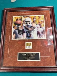 Poster maglia vintage firmato gioco indossato Vince Young #10 Texas Longhorns - Foto 1 di 7