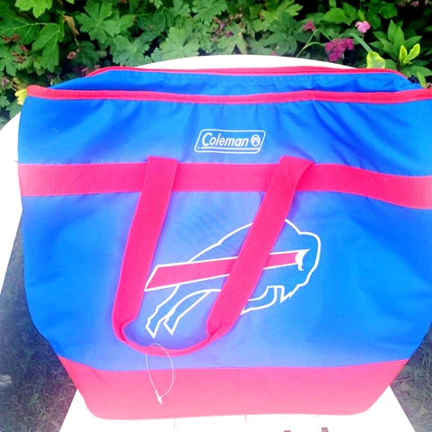 BUFFALO  BILLS COOLER TOTE NOS NFL COLEMAN DRINK Food Beach SUMMER Beer INSULATE Cover