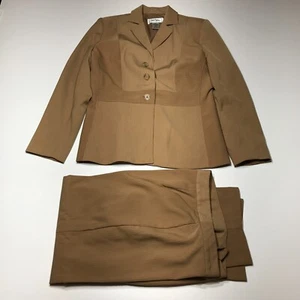 Bob Mackie Suit Set Womens Size 8P Camel Tan Brown 2 Piece Blazer Jacket & Pants - Picture 1 of 23