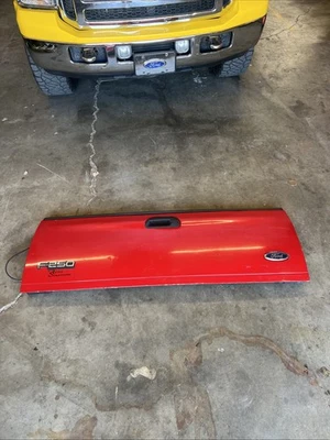 99-07 福特 F250 F350 超值原始设备制造商尾门红色见照片 — 第 1/4 张图片