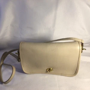 VINTAGE COACH OFF-WHITE CLUTCH SIZE LEATHER BAG W/ LONG STRAP - Picture 1 of 19