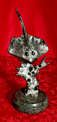 Estatua de raya de latón San Pacific International SPI base de mármol Foto 1 de 3