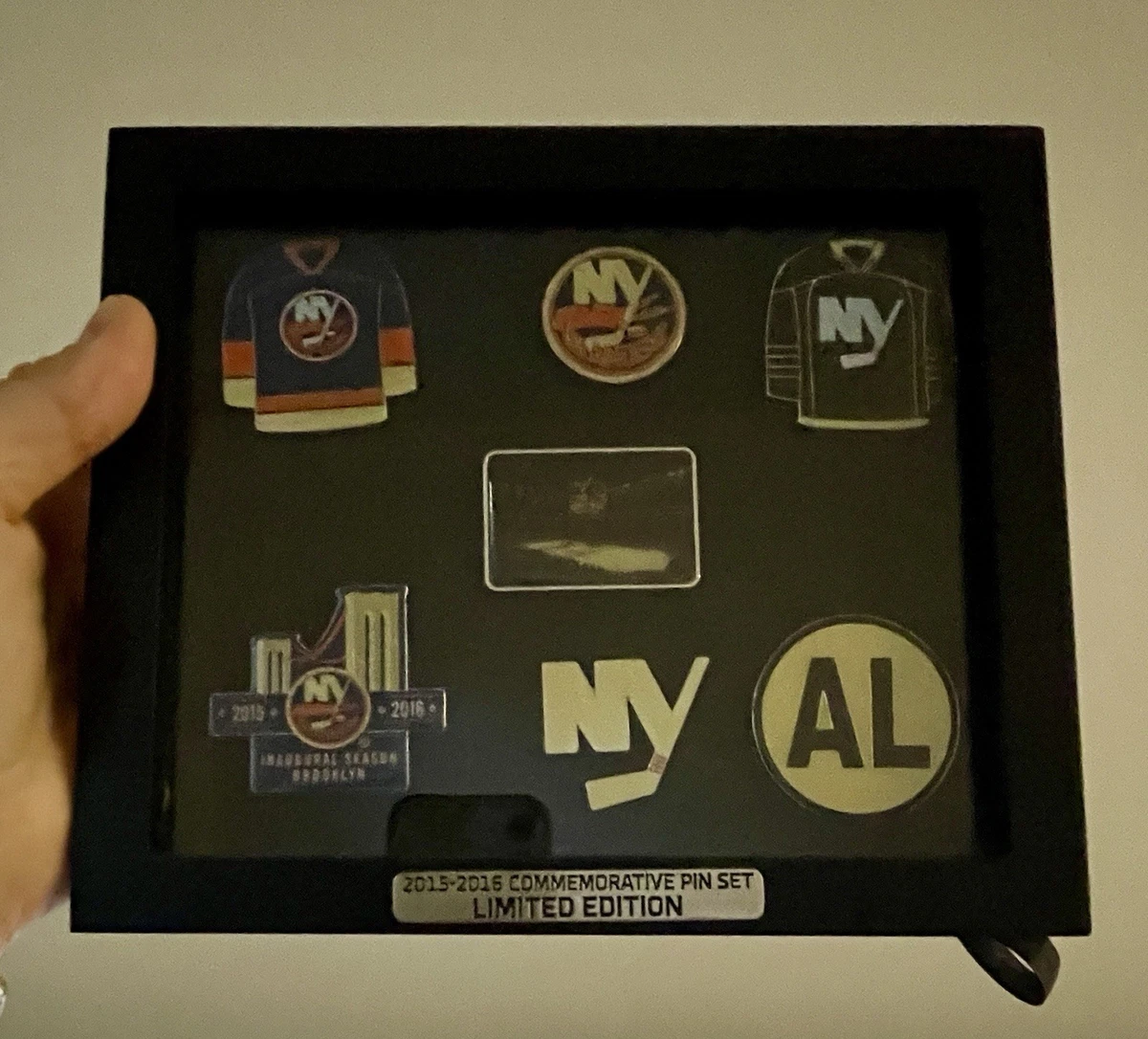 NHL コレクション・ピン・セット s-l1200.jpg