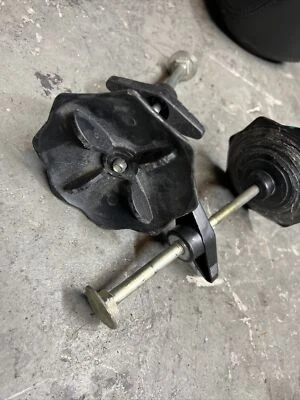 Chrysler 300c 3.0 V6 Crd Space Saver Spare Wheel Bolt Stay Bolt Saloon Touring - Image 1 of 4