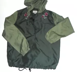 Chaqueta cortavientos Empyre para mujer talla mediana ligera broches a presión rosas bordadas - Imagen 1 de 6
