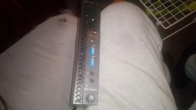 Computadora de escritorio Dell Optiplex 3060 Micro i5-8500T 256 GB SSD 8 GB RAM Win 10 Pro - WI-FI Foto 1 de 2