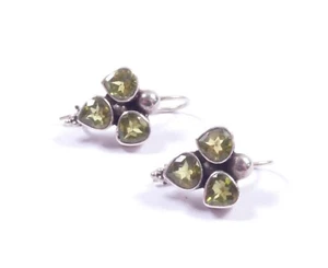 Pendientes de peridoto vintage diseño Bali plata de ley 925 tres piedras 2,9 g - Imagen 1 de 6