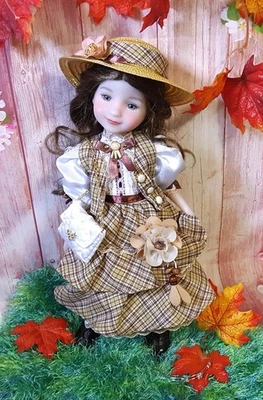 Rojo Rubí Moda Amigos Muñecas Conjunto Ropa Zapatos de Vestir Sombrero Accesorios. 9 piezas Foto 1 de 4