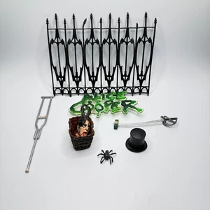 2000 McFarlane Toys Alice Cooper Stage Accessories ONLY - NOT COMPETE - Picture 1 of 5