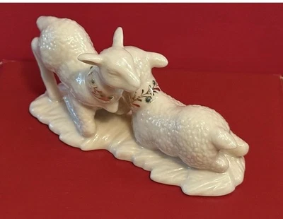 Рождественские ягнята Lenox China Jewels — без коробки - Изображение 1 из 3