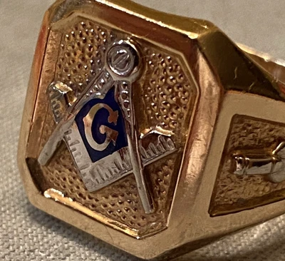 Freemasons ◆ Vintage 14K Yellow Gold Ring ◆ MECCA Stamp ◆ Size 11 - Image 1 of 4