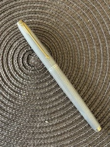 PARKER 75  SILVER "CISELE" FOUNTAIN PEN, FLAT TASSIES, WORKING CONDITION - Picture 1 of 17