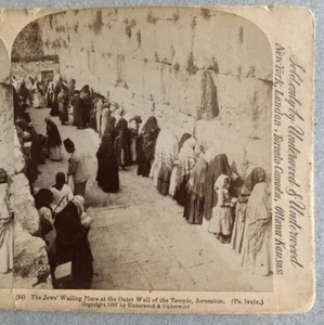 Underwood & Underwood — stéréo — Jérusalem - Le Mur des lamentations — c. 1900. - Picture 1 of 3
