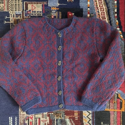 Cárdigan de lana escandinavo Fair Isle mediano tejido a mano suéter botones de piña Foto 1 de 4