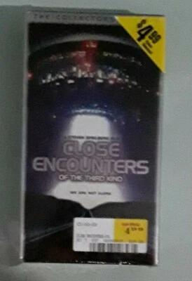 CLOSE ENCOUNTERS OF THE THIRD KIND collectors edition VHS VIDEOTAPE NEW dings - Image 1 of 2